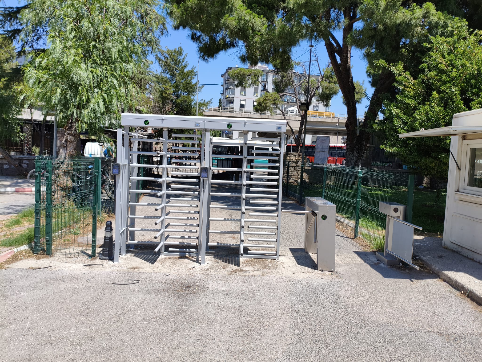 İzmir Ege Üniversitesi Kartlı Geçiş Projesi görseli 19